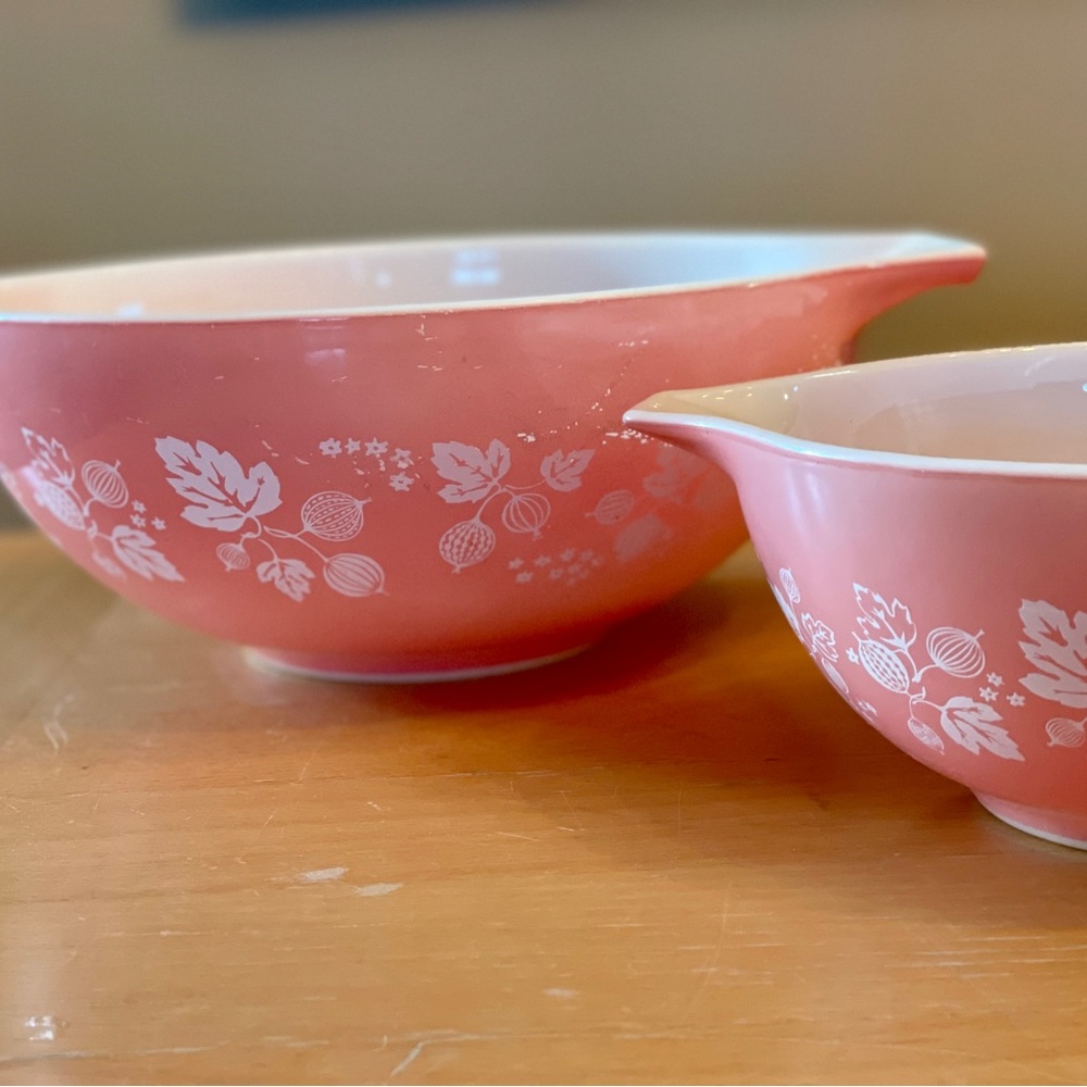 Gooseberry Cinderella Bowls, 4qt, 1.5qt
